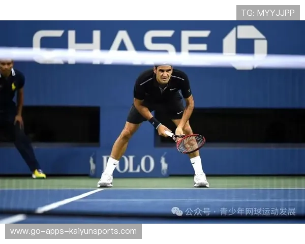 网球球员接发球训练：走出被动，主动掌控每一分