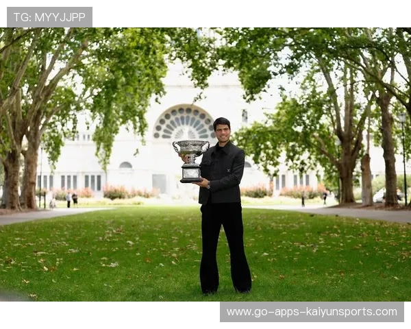 澳网：澳大利亚猛将再夺男单冠军，实力震惊全球！，2021年澳大利亚网球男单冠军是谁